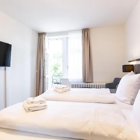 Am Haus 1 10 Hotel *