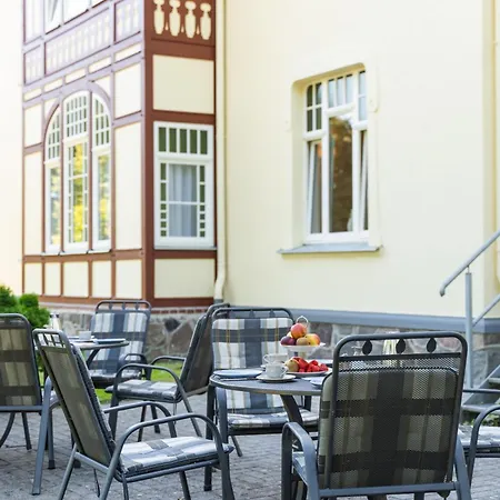 Am Haus 1 10 Kuehlungsborn